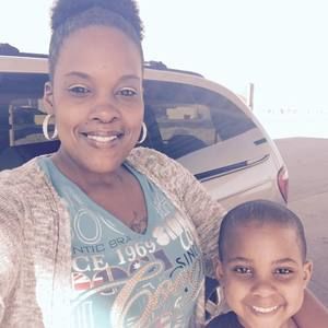 Meet your Posher, Lavette